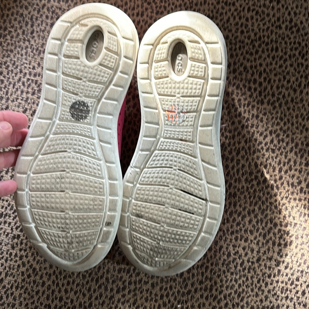 Laced Crocs - Picture 6 of 8
